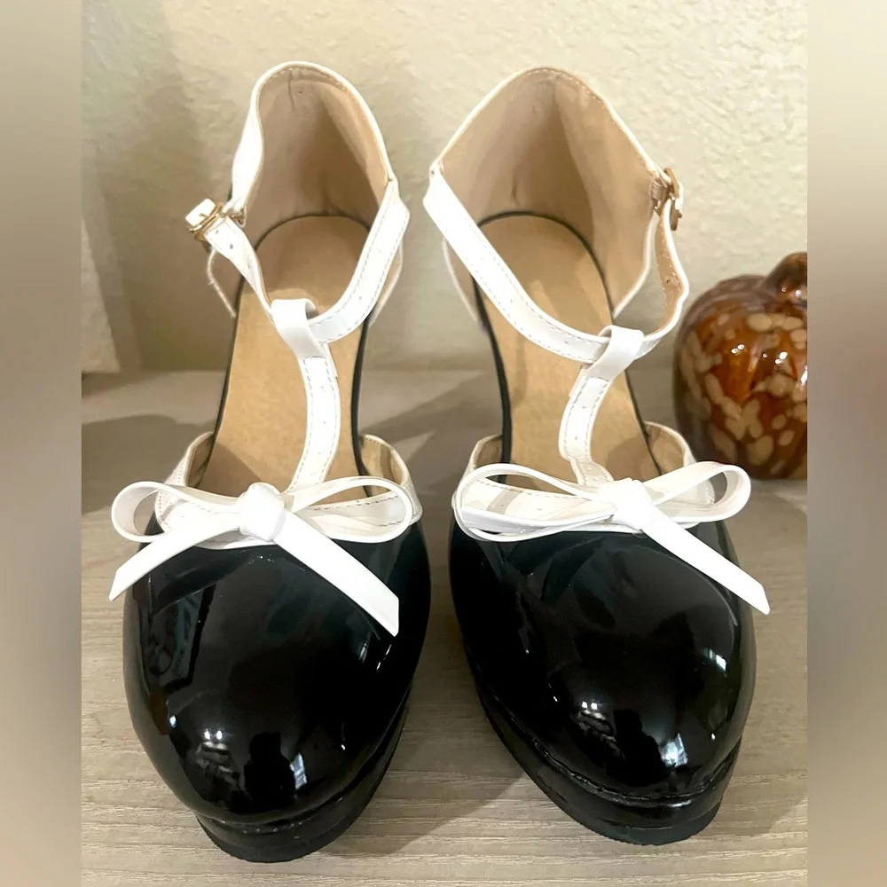 Size 41 black patent platform heels - Picture 1 of 7